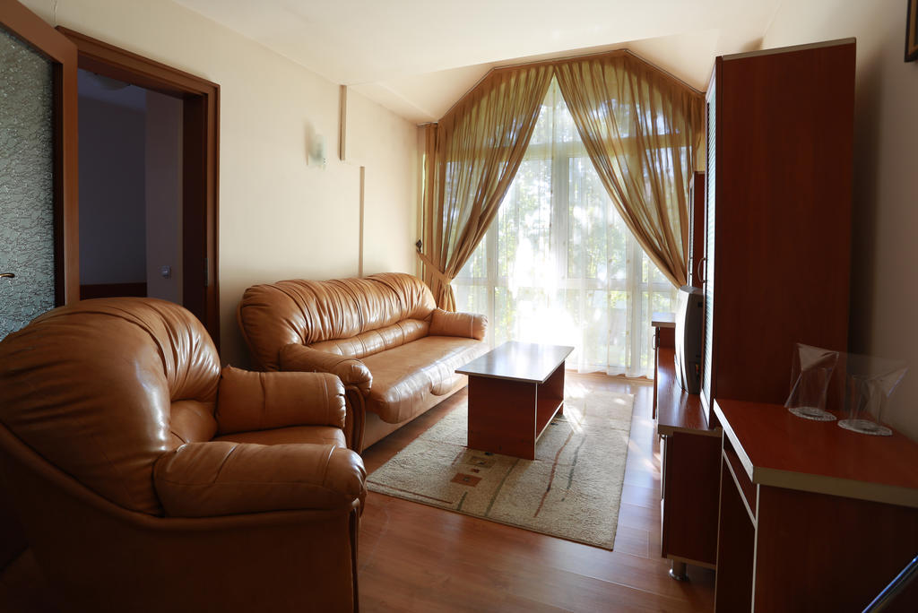 Acropolis Hotel Pazardjik Chambre photo